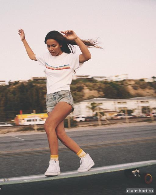 65707_girlsandboards_46392584_145808979739936_4220198990.jpg